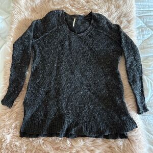 Cozy Black Sweater for Women. Free People. Used. XS.